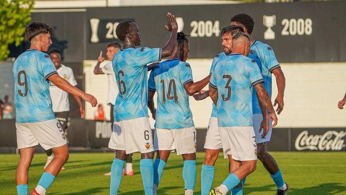 El 6-0 al QPR y el 2-1 al Valencia, visto por la plantilla del Castellón