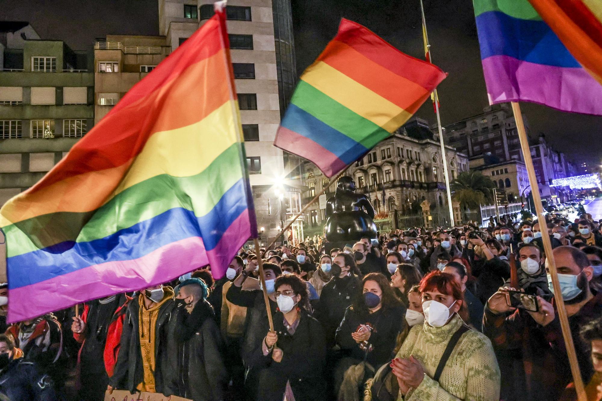 Concentración en Oviedo contra la agresiones homófobas tras el último caso en la ciudad