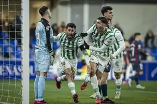 Huesca-Córdoba CF | Las imágenes del partido de LaLiga Hypermotion