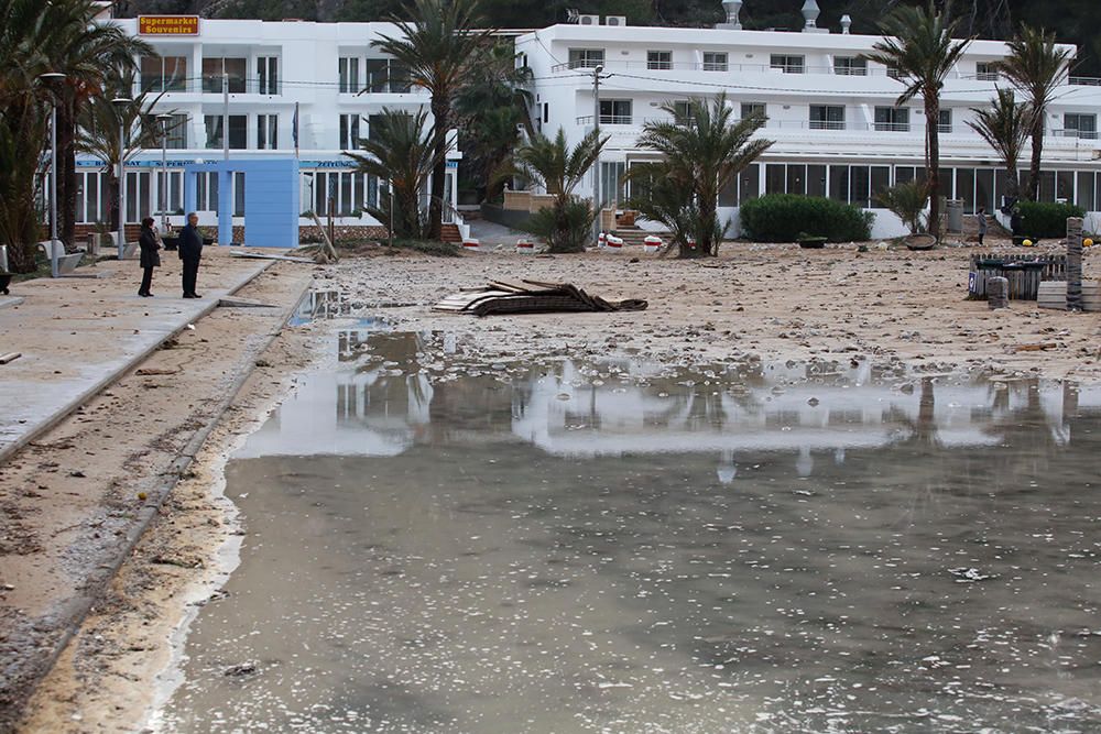 Temporal en el Port de Sant Miquel.