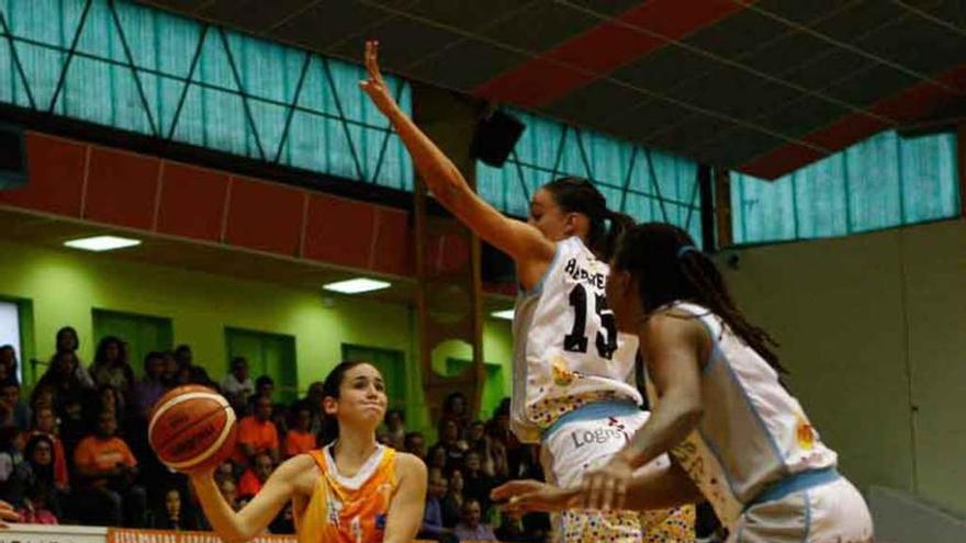 Marina Delgado, base del Zamarat, encara a Laura Herrera y Robin Parks