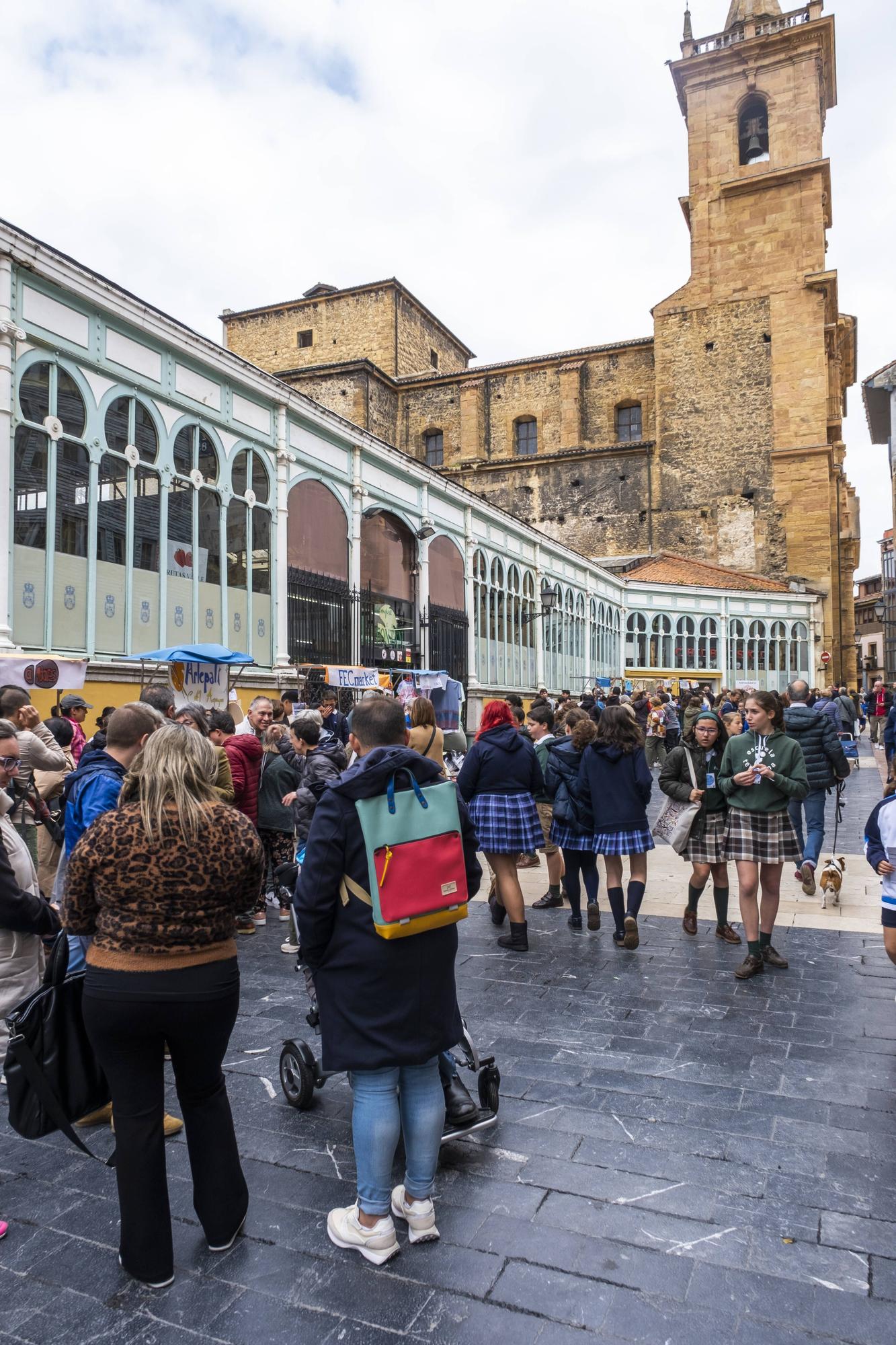 En imágenes: Mercados de Cooperativas y Asociaciones Educativas Asturianas en el Fontán