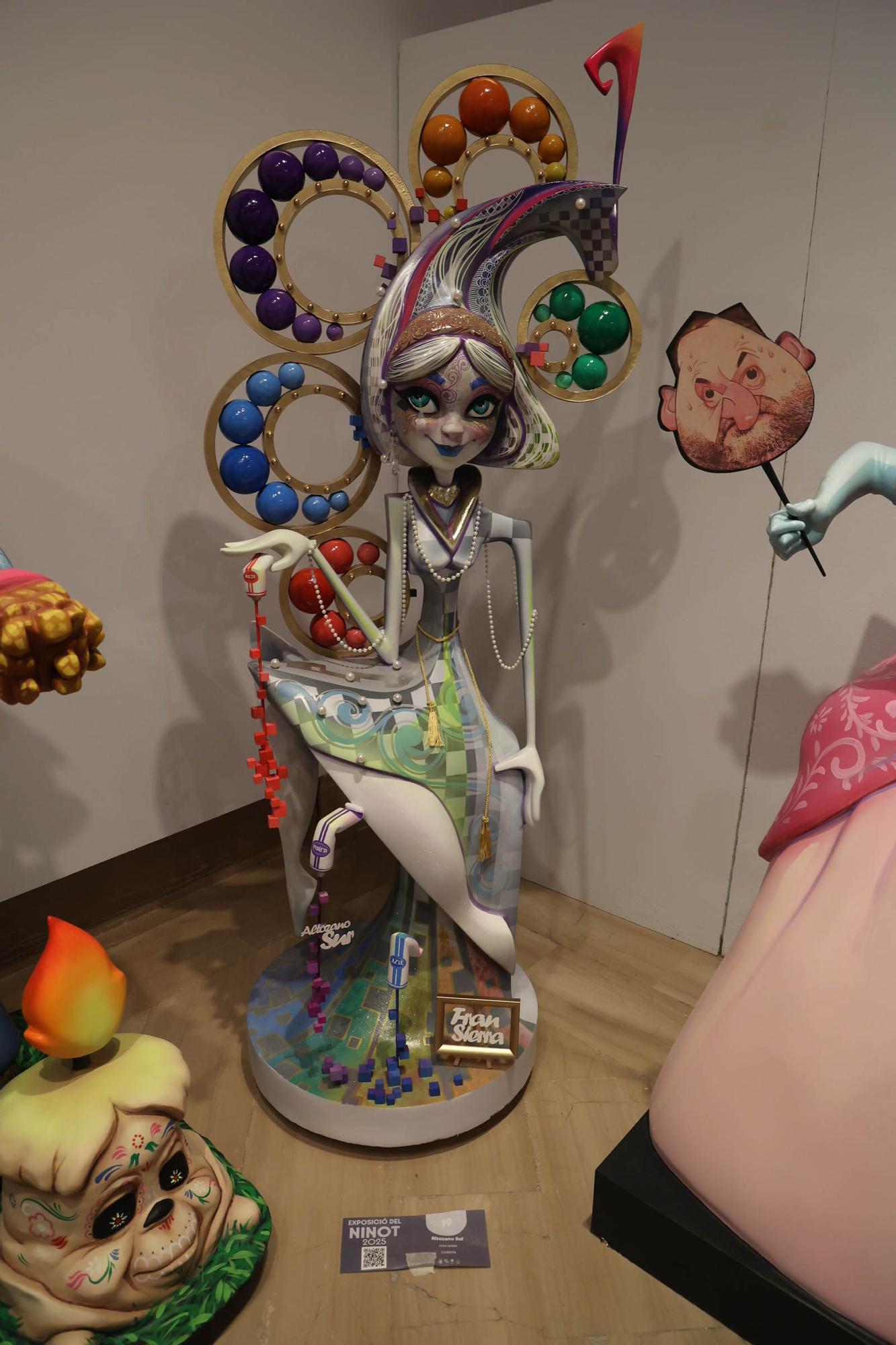 Exposición del Ninot adulto de las hogueras 2025
