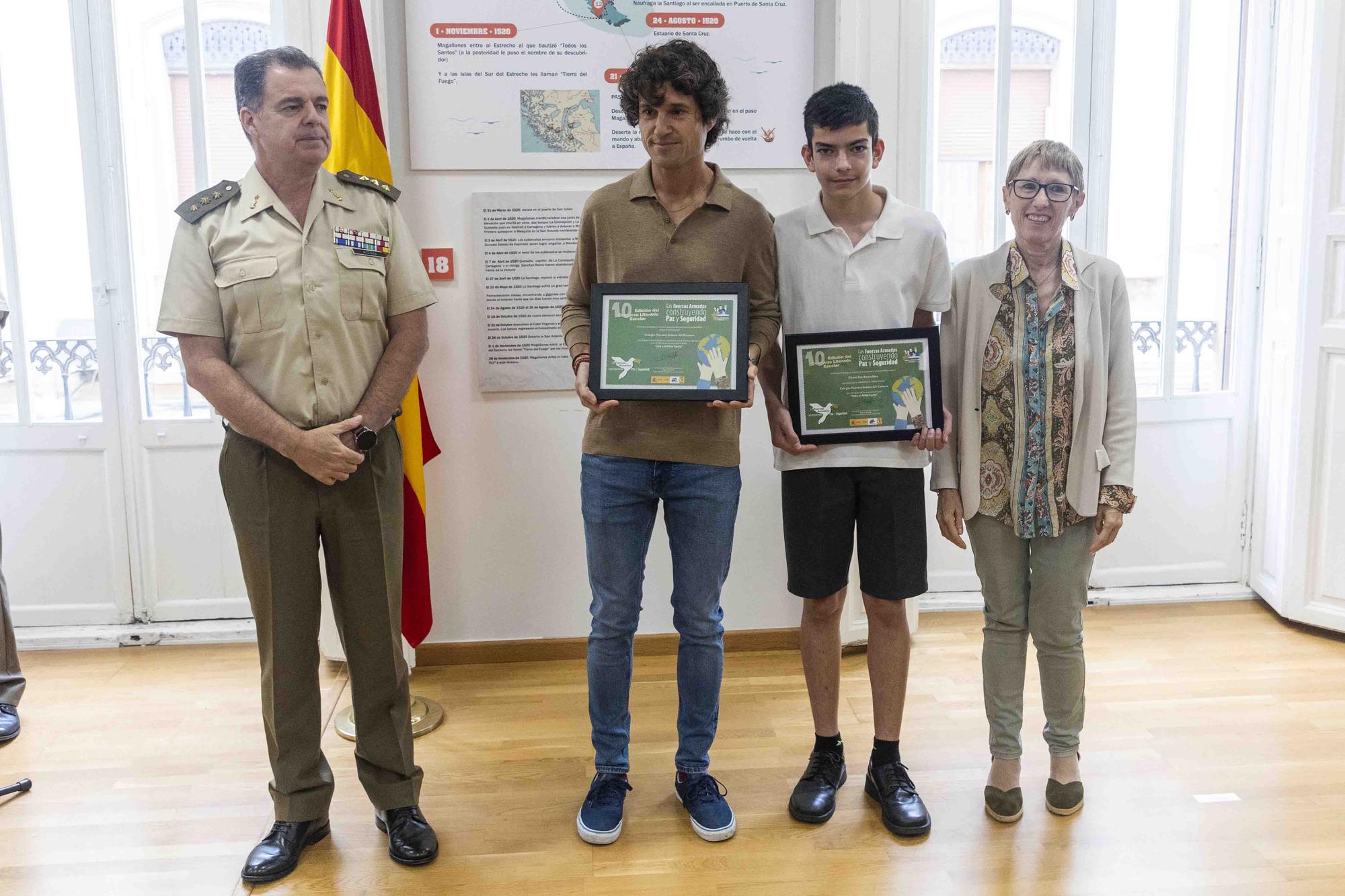 Premios Concurso Literario de Defensa