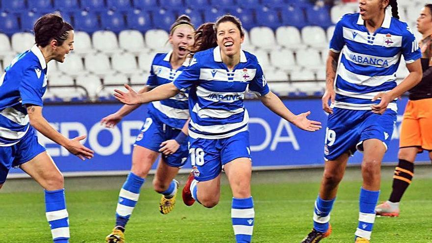 Peque celebra un gol en Riazor en la Copa ante el Valencia.