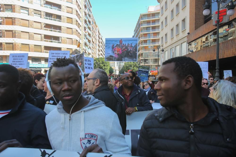 Clamor en València por los refugiados y los derechos humanos