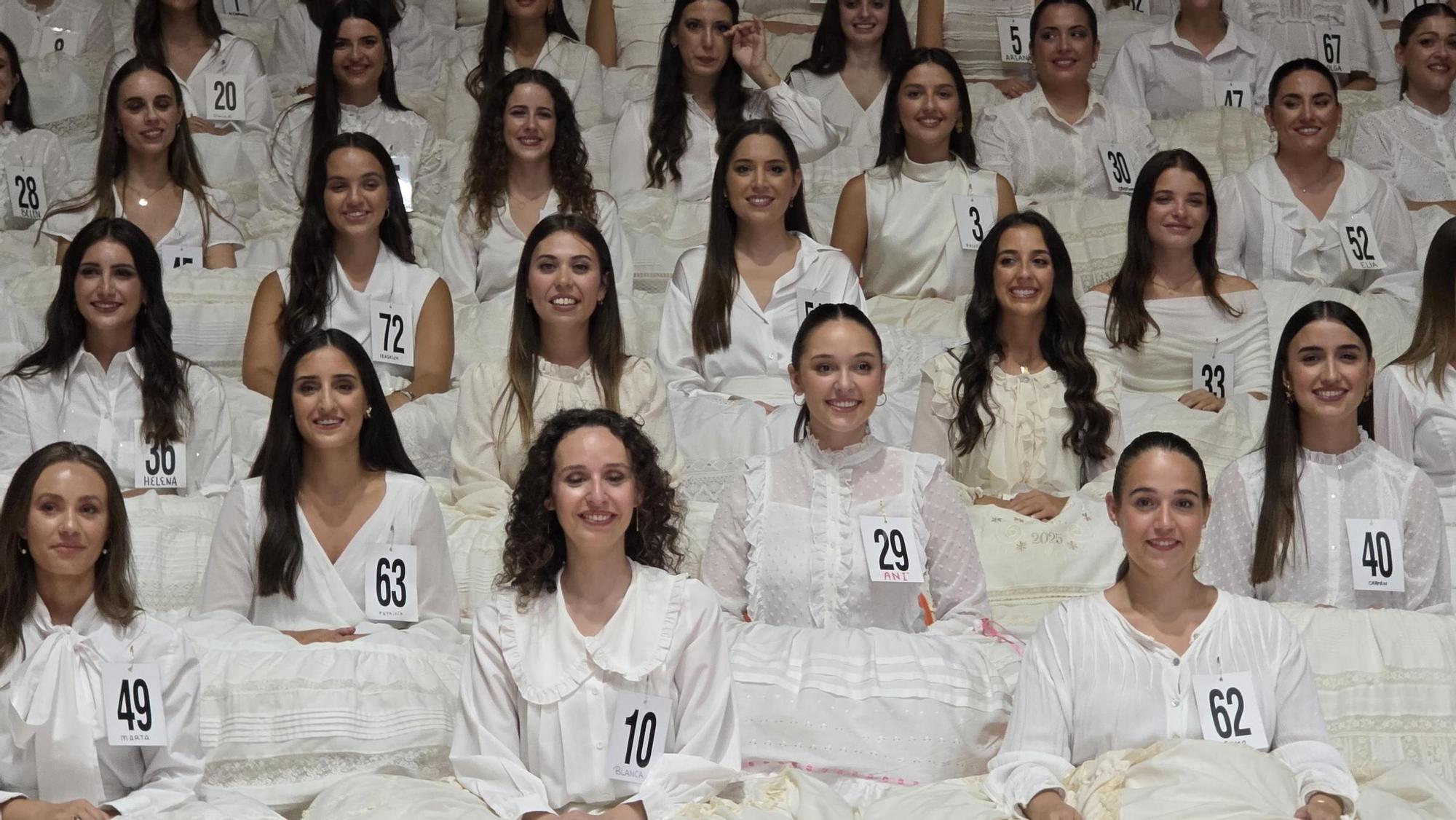 Asi ha sido el ensayo de la elección de candidatas a Falleras Mayores de València 2026