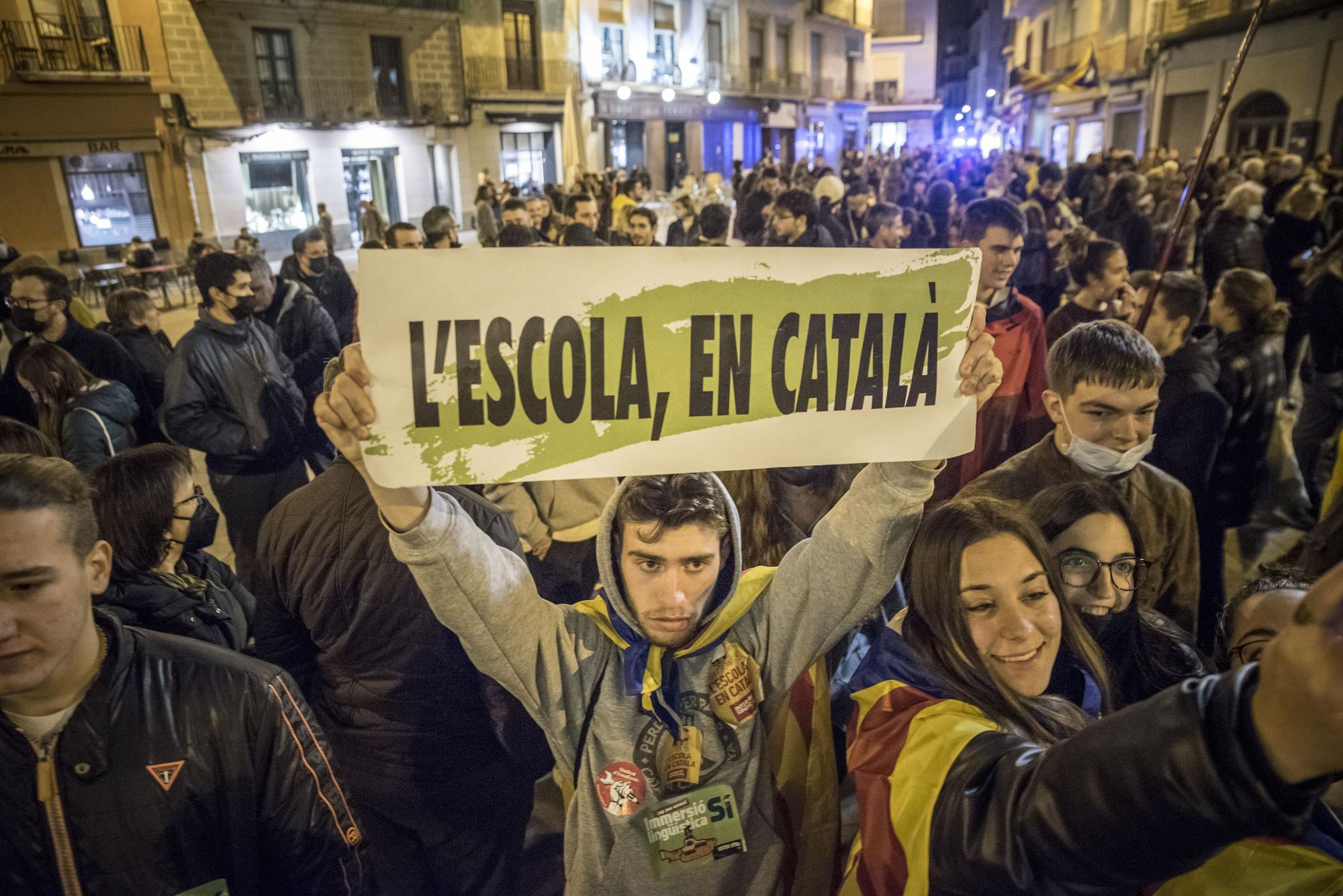 Manifestació a Manresa en defensa de l'escola en català