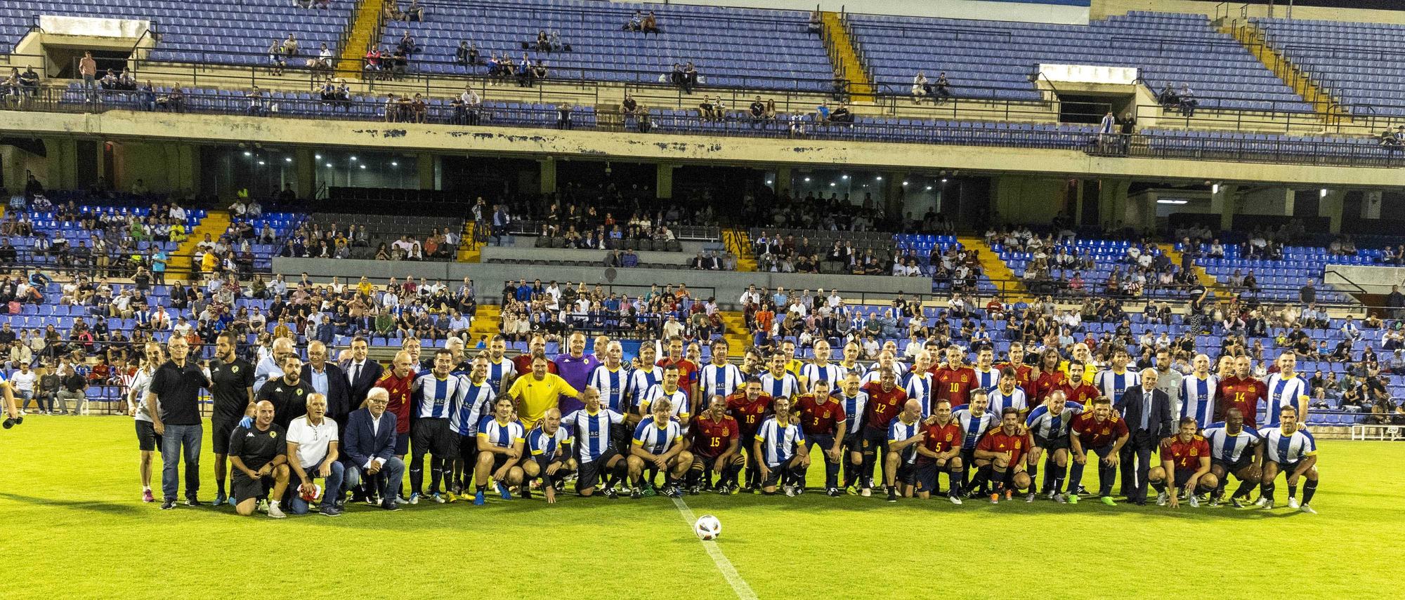 Leyendas del Hércules frente a leyendas de la Selección Española: Las imágenes del partido del Centenario