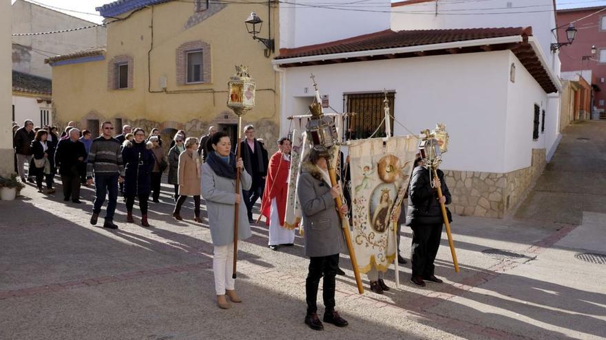 El domingo se celebró la misa y tradicional procesión. |