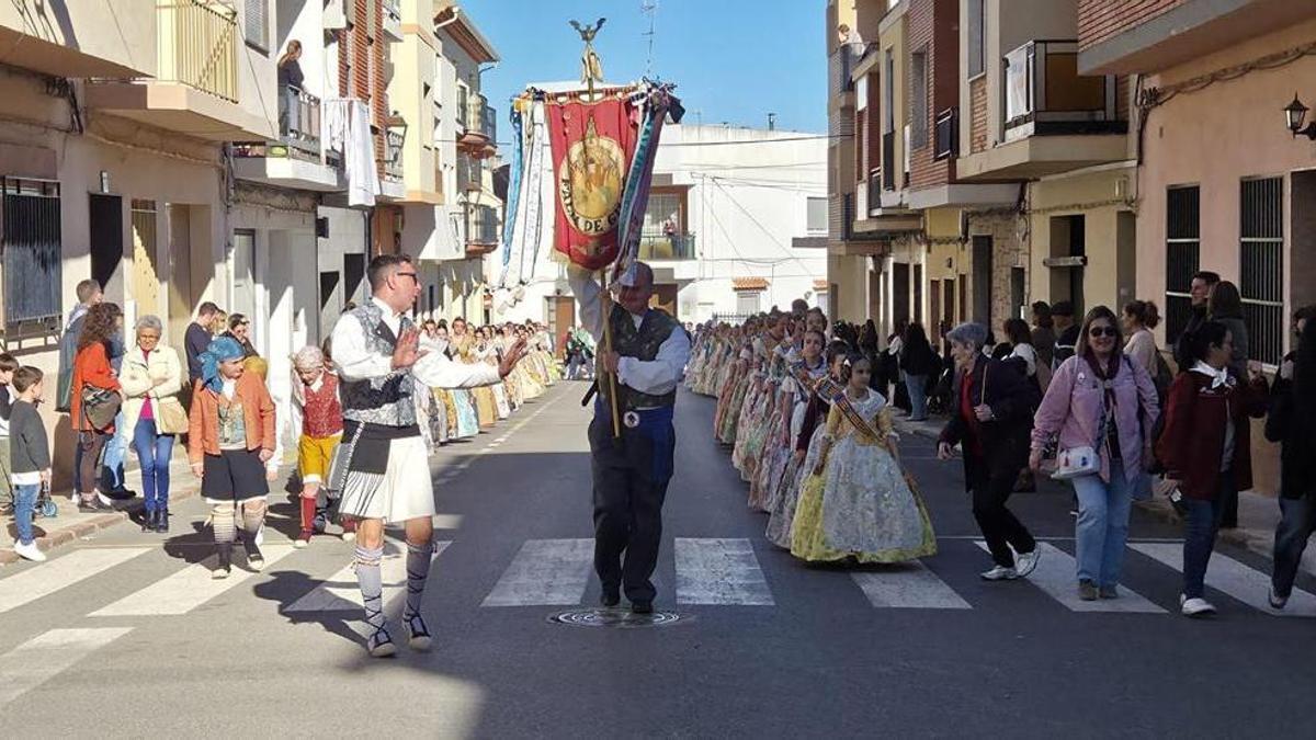 Así se están viviendo las fallas en Gilet y Faura