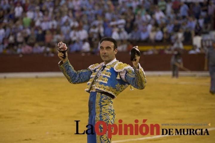 Segunda corrida de Feria: Enrique Ponce, Manzanares y Cayetano