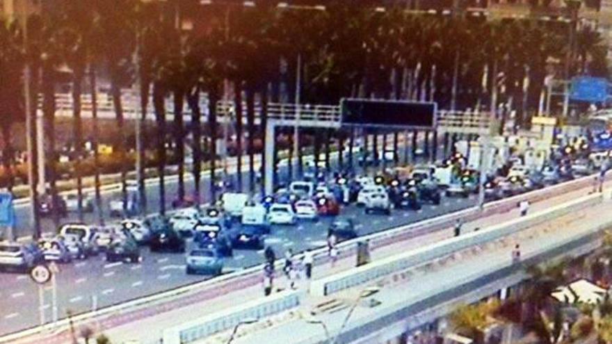 Imagen del accidente facilitada por la Policía Local.