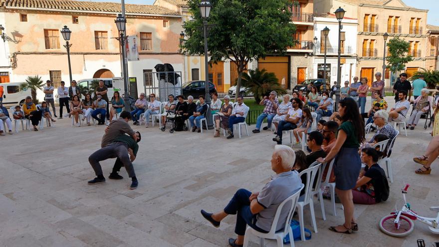 La dansa torna al carrer d’Albalat en el VII festival