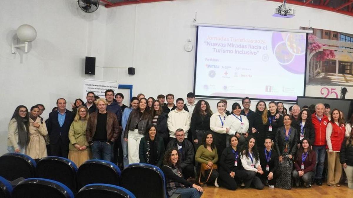 Alumnado del IES Tirant lo Blanc de Elche en una imagen facilitada por el centro