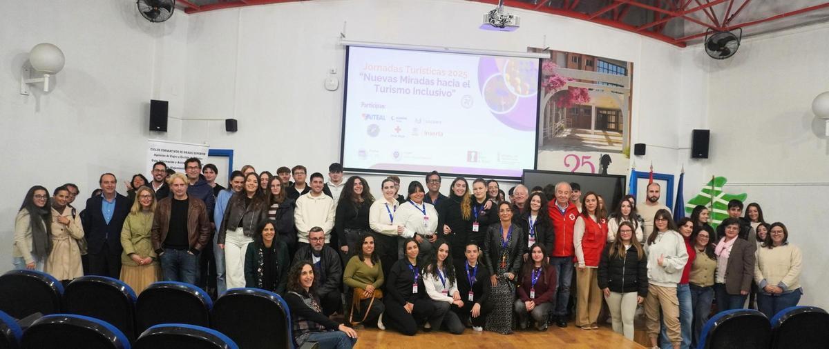 Alumnado del IES Tirant lo Blanc de Elche en una imagen facilitada por el centro