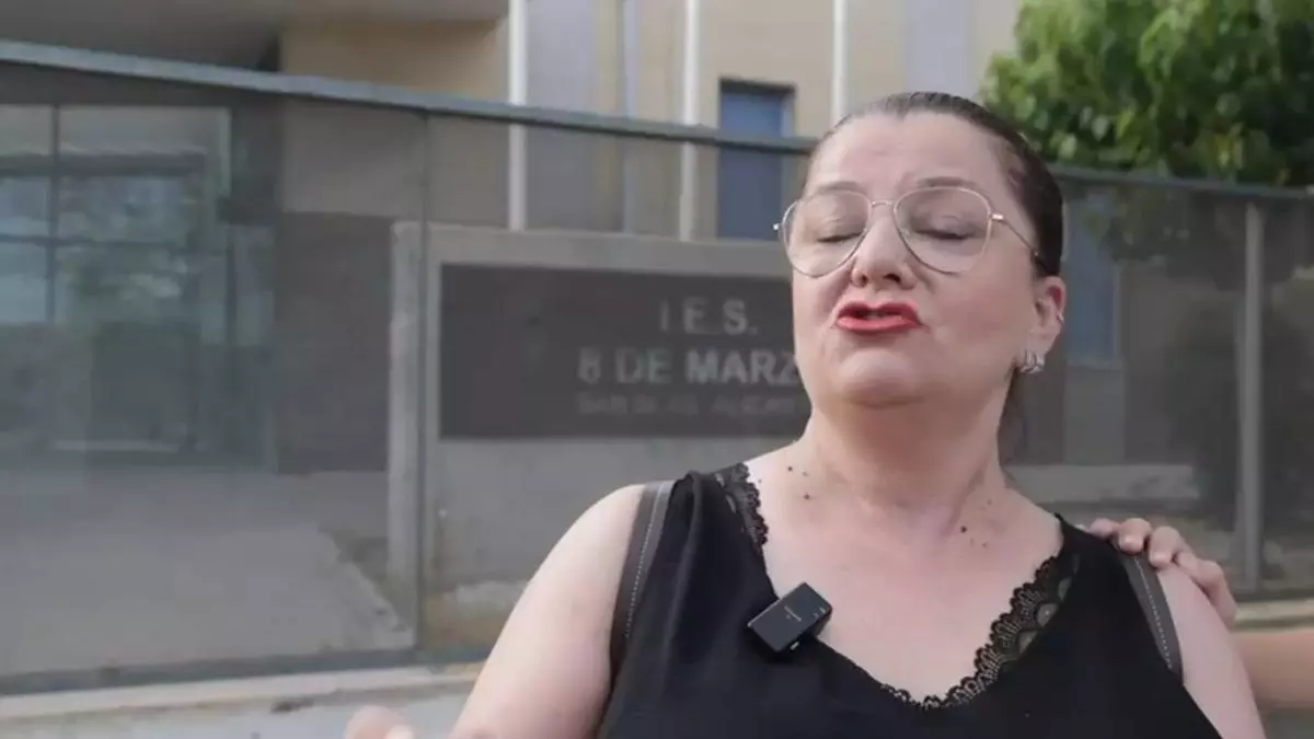 ¿Por qué a Iván no le dan plaza en el aula especial del instituto de su hermano en Alicante?