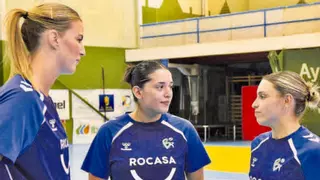 María González, nueva extremo izquierdo del Rocasa de balonmano: "Volver a competir en Europa es un objetivo del club, del entrenador y de las jugadoras"