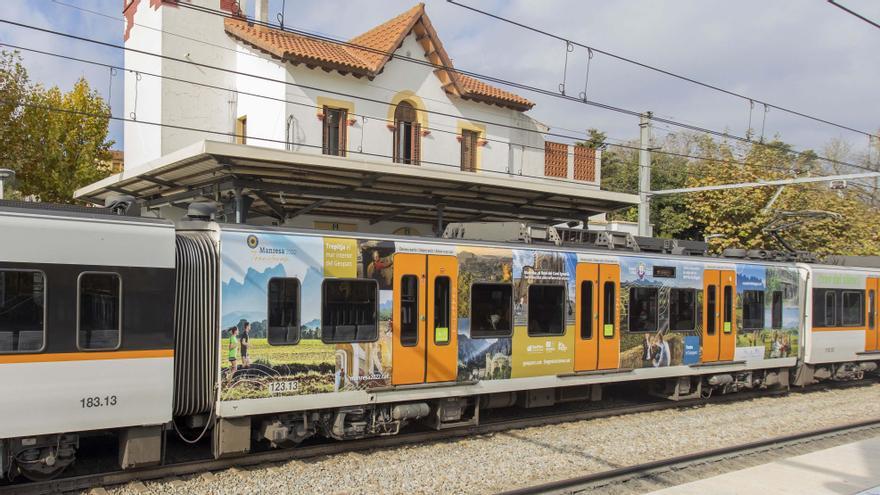 El Bages i Manresa 2022 mostren la seva oferta turística en un nou tren de Ferrocarrils de la Generalitat