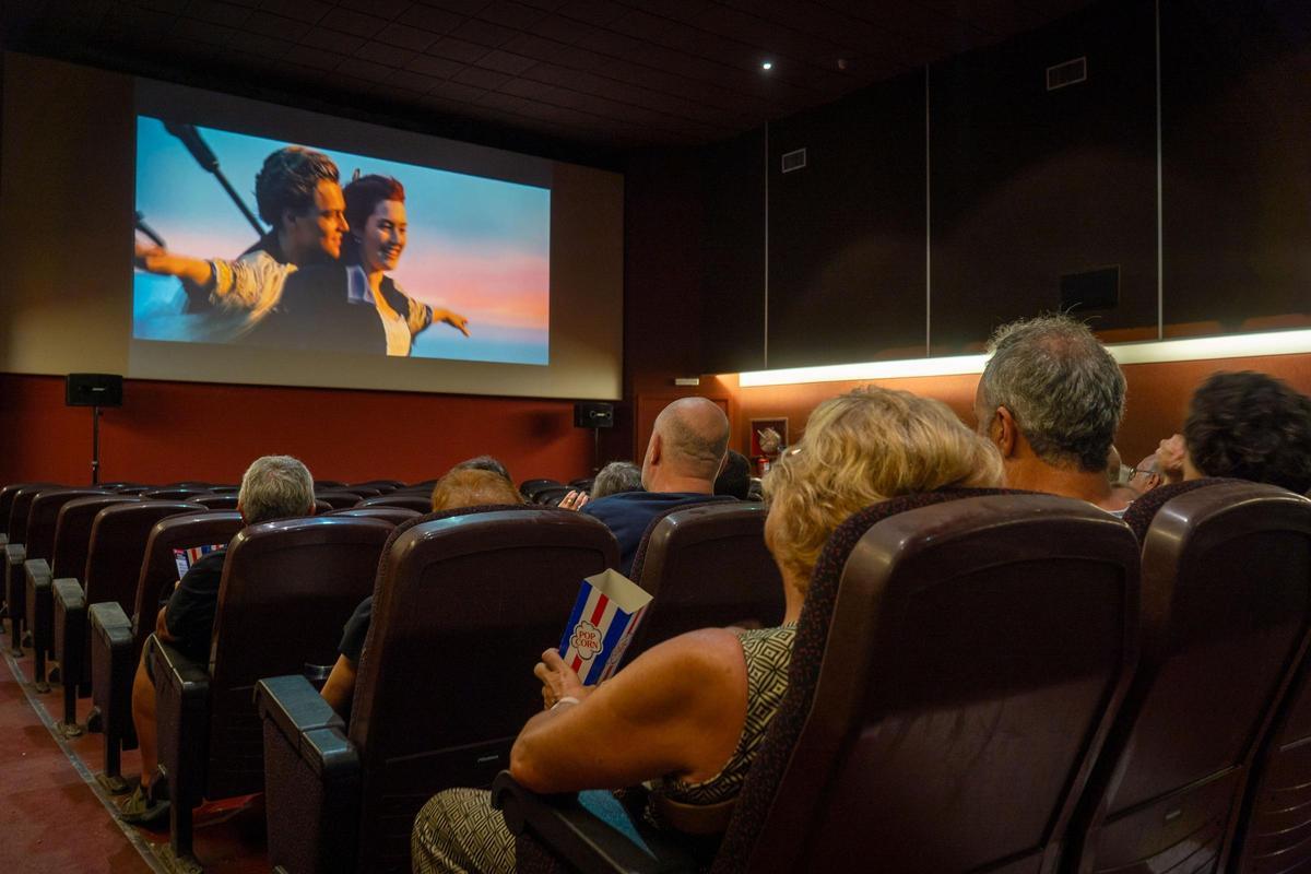 Una imatge emblemàtica de «Titanic» es va projectar en una de les sales de l’Atlàntida l’any passat