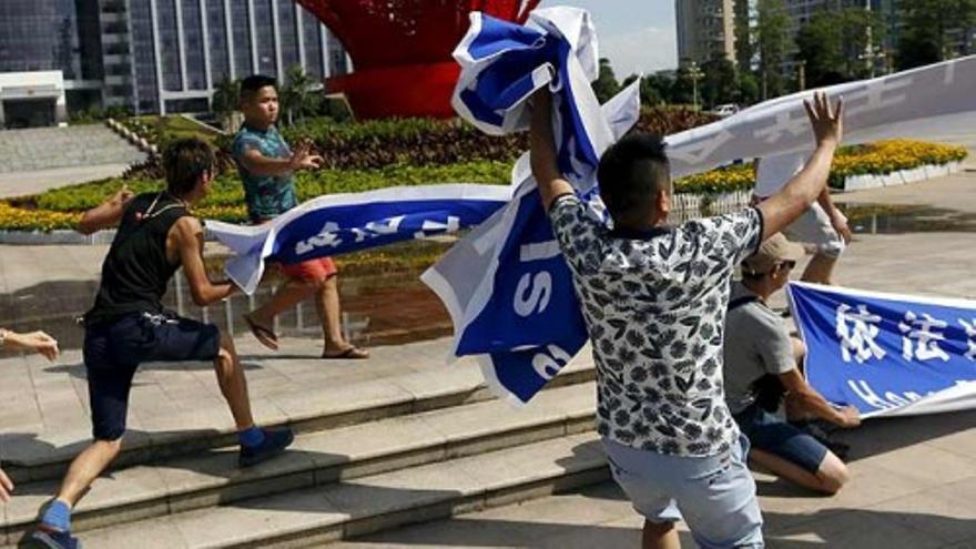 Impiden una protesta contra la carne de perro en China