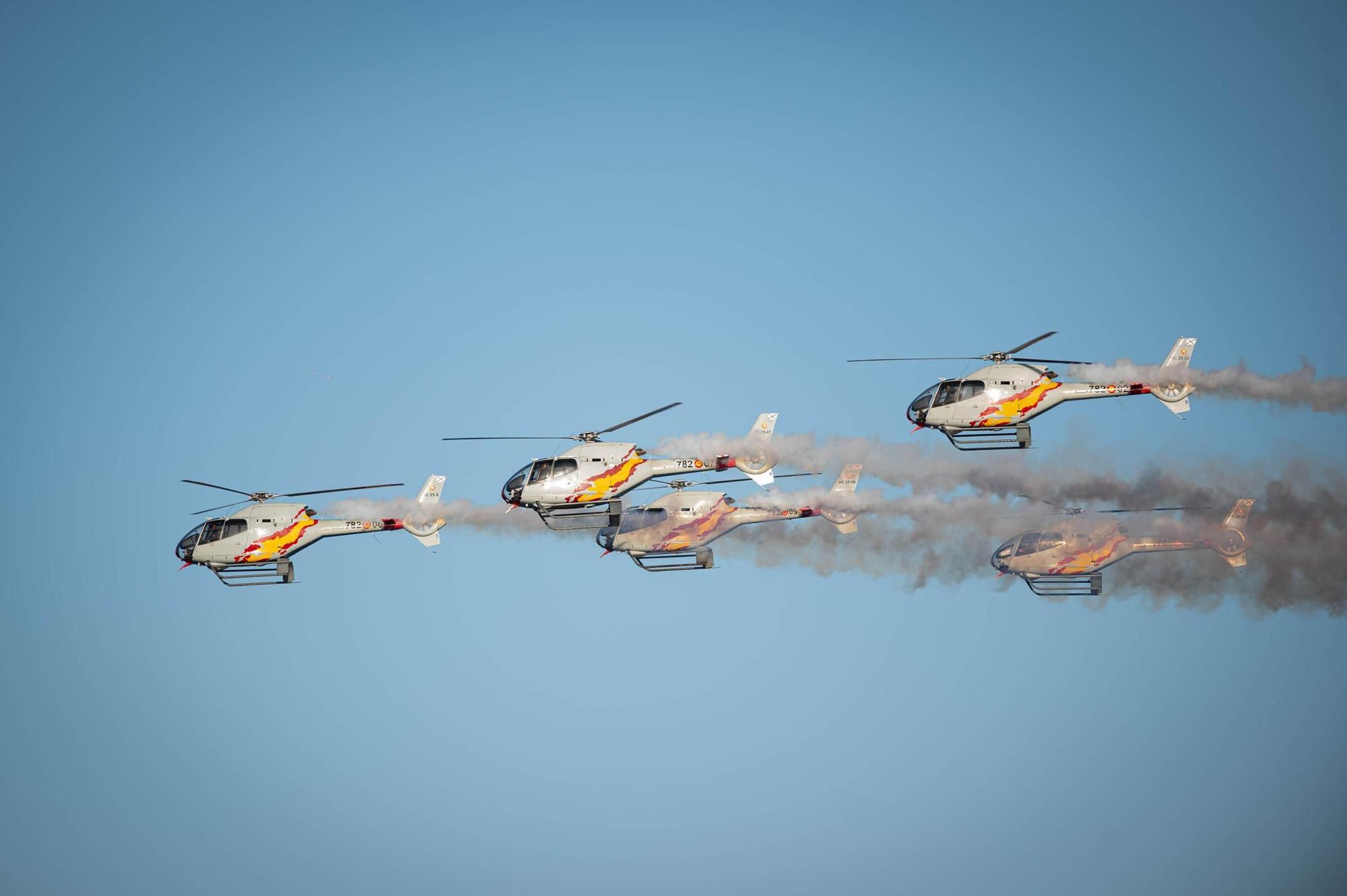 Exhibición dinámica con motivo del Día de las Fuerzas Armadas 2025