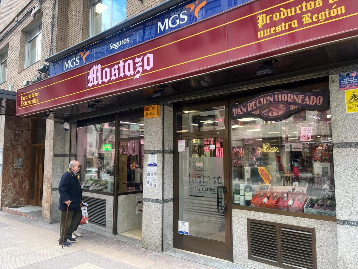 Tienda Mostazo de Gil Cordero, por fin reabierta.