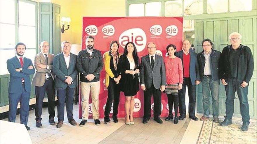 AJE premia a la mejor iniciativa y a la trayectoria más destacada