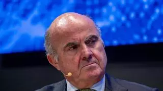 Luis de Guindos: "Si la guerra se alarga, será necesaria una subida de tipos de interés para evitar los efectos de segunda ronda"