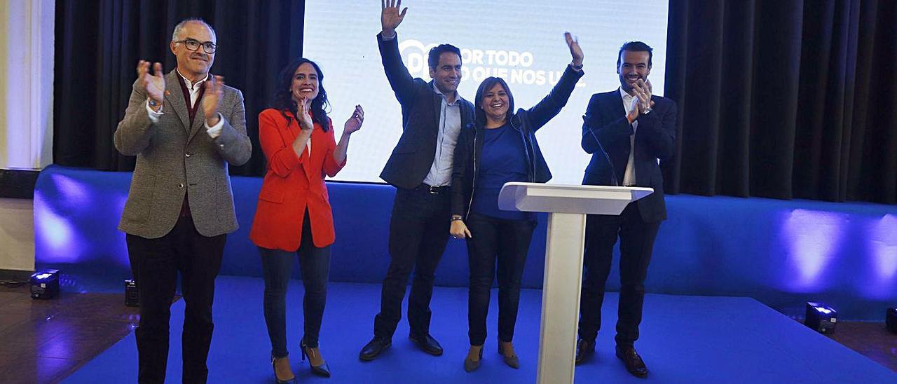 García Egea y Bonig, en el cierre de campaña de noviembre de 2019 en Alzira. | VICENT M.  PASTOR