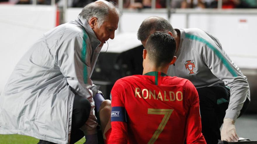 Ronaldo es va lesionar en un partit amb la seva selecció