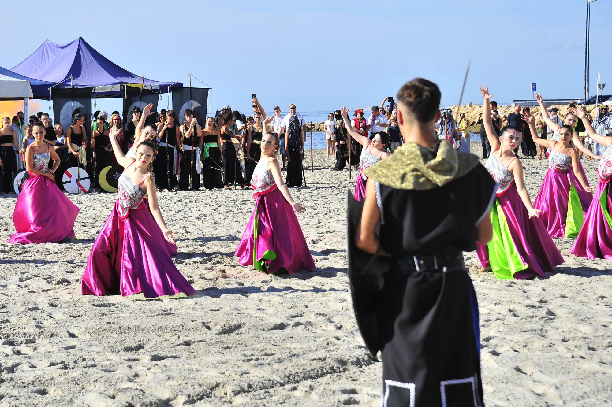 FIESTAS SANTA POLA. Asalto moro en la playa de Levante.