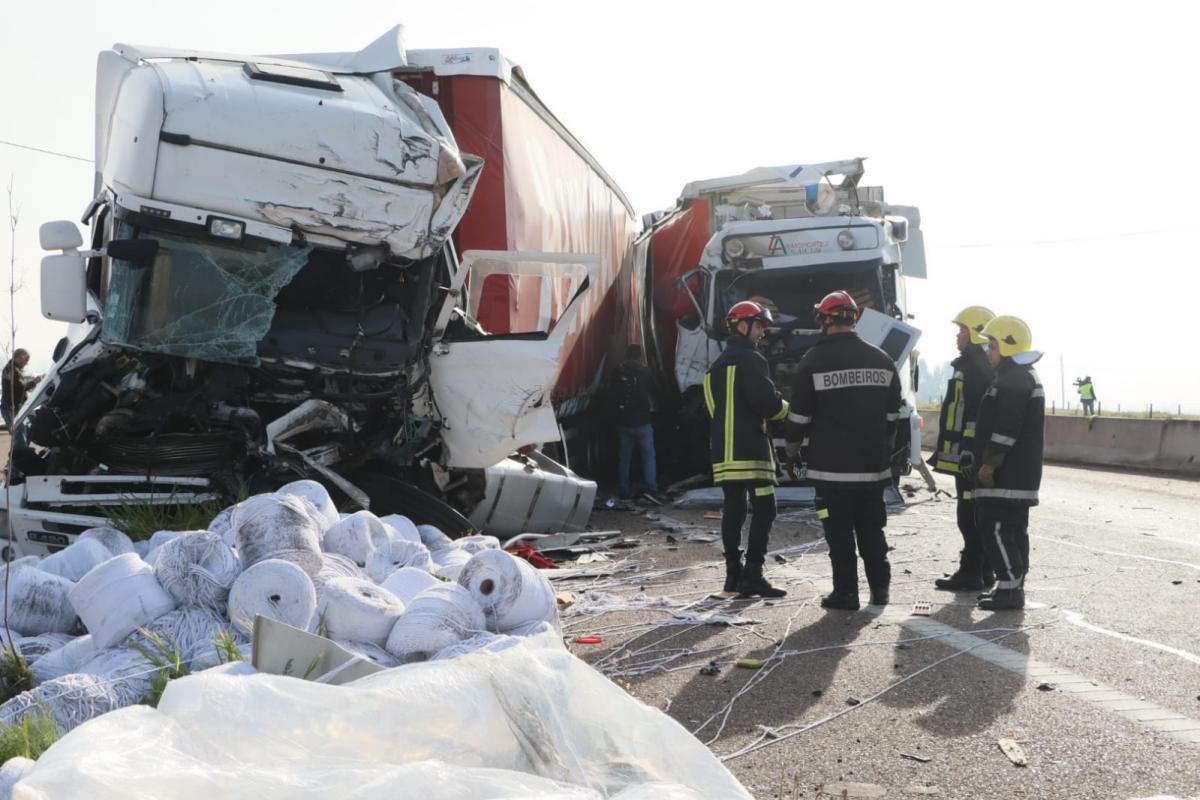 Las imágenes del accidente de tráfico entre Badajoz y Elvas