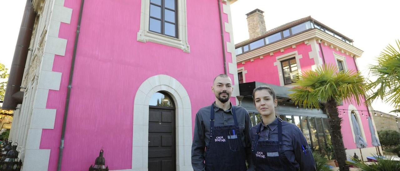 Óscar Durán y Andrea Viqueira ejercieron de ‘cicerones’ en nuestro paseo.