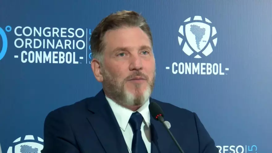La Conmebol plantea jugar "por única vez" con 64 equipos el Mundial de 2030, el centenario