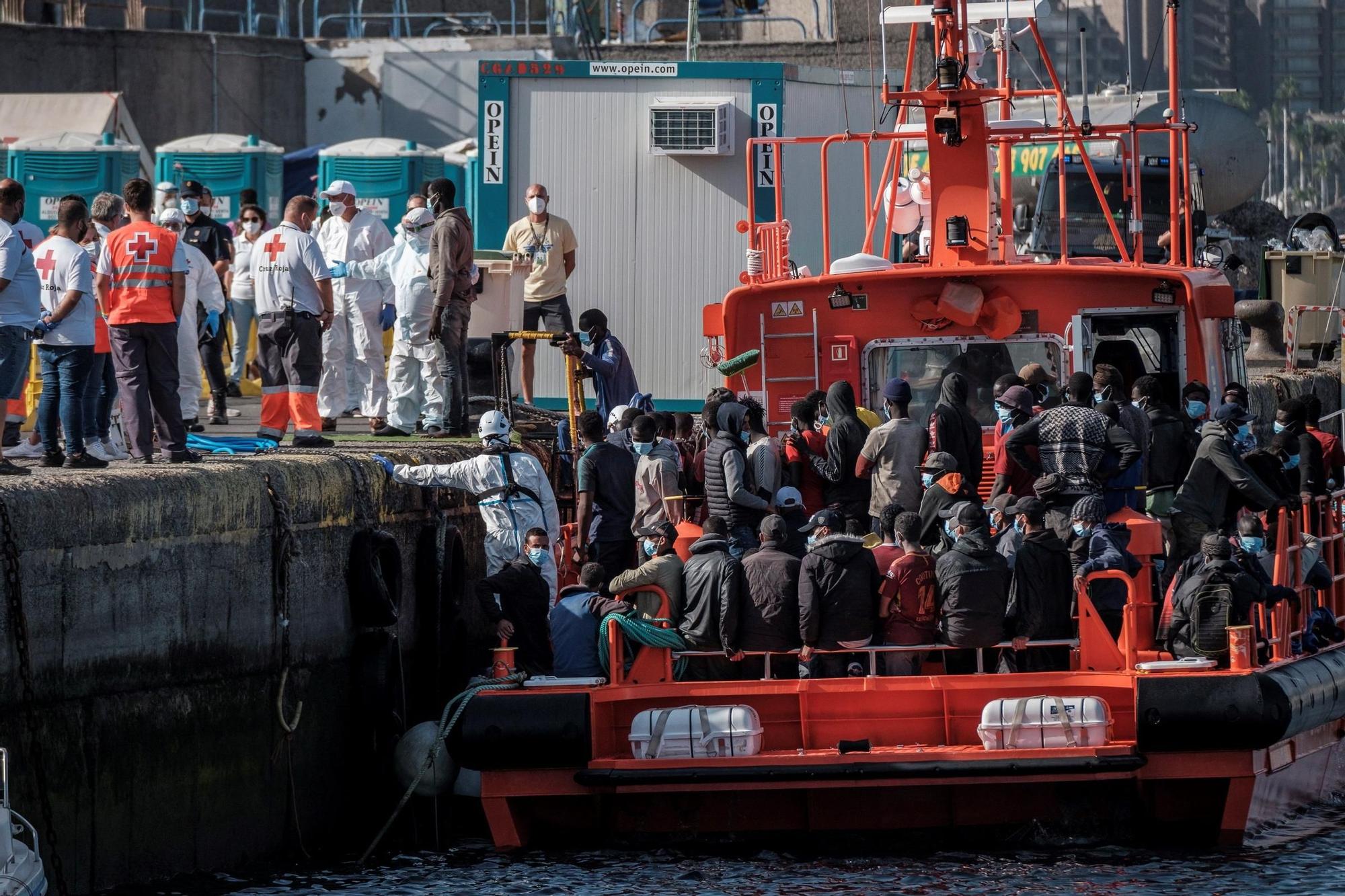 Llegada de migrantes a Arguineguín