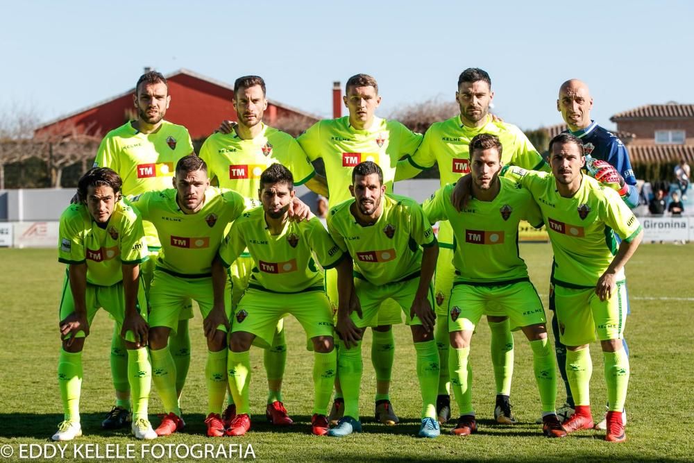 El Elche vuelve a las andadas y cae derrotado en Peralada (1-0).