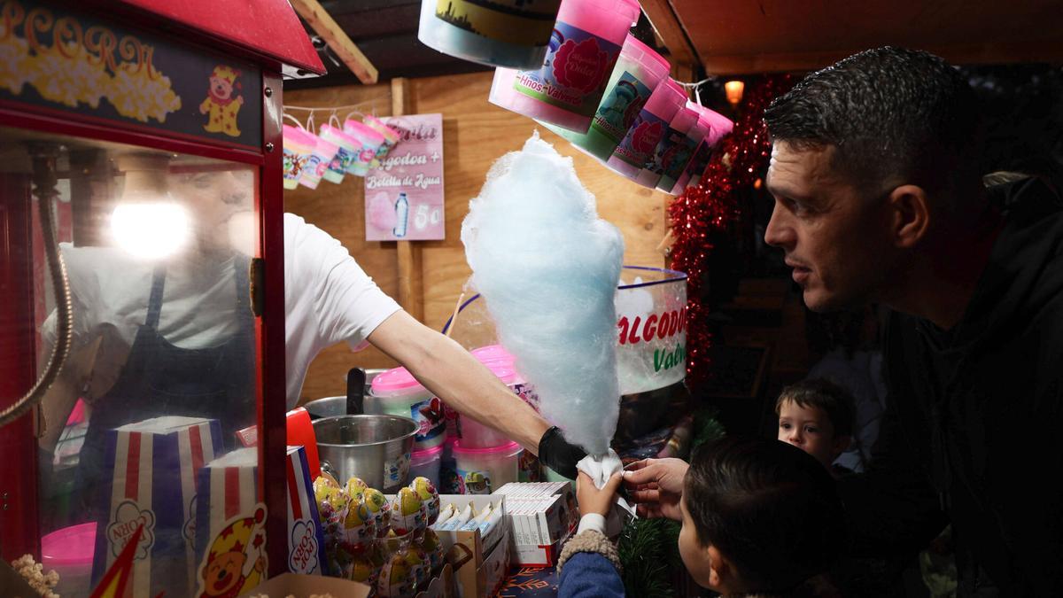Campanillas aplaza la gran fiesta infantil con pista de hielo