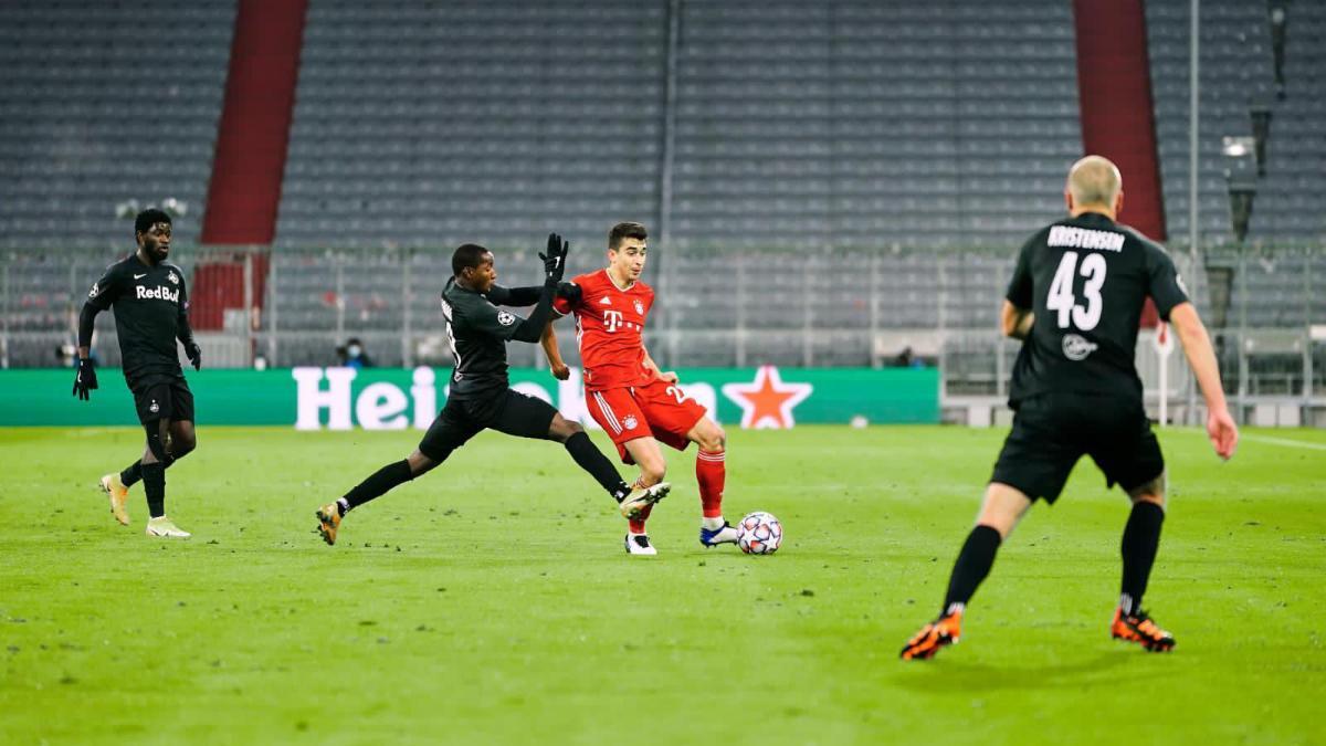 Marc Roca, en la Champions frente al Red Bull Salzburg