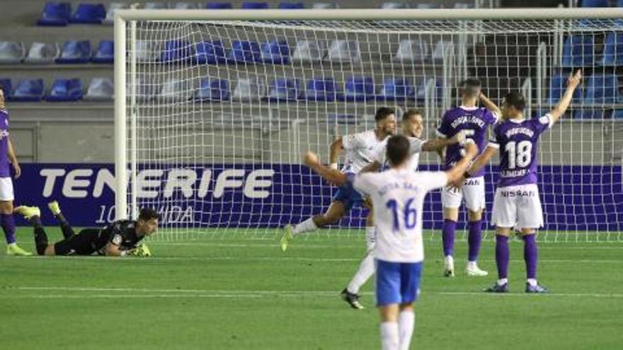 Fran Sol celebra el gol del triunfo