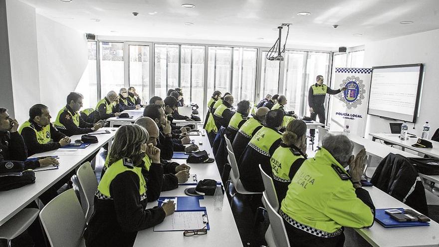 Cursos de formación en el nuevo edificio de jefatura