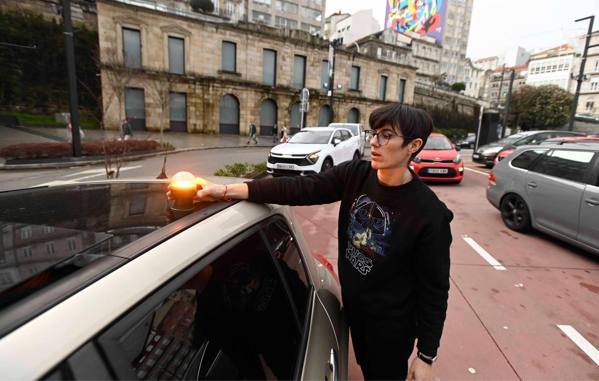 Conductores gallegos que ya usan la baliza V-16