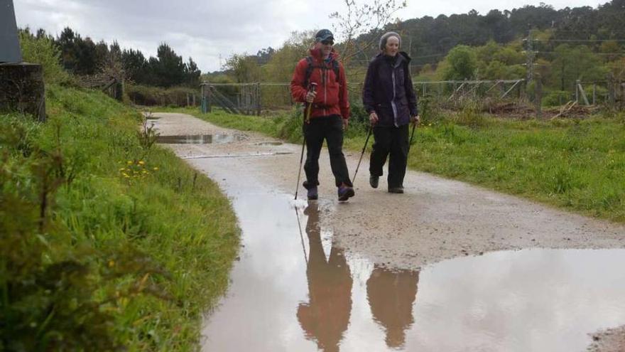 Uno de los tramos del Camiño Portugués durante la pasada Semana Santa. // FDV