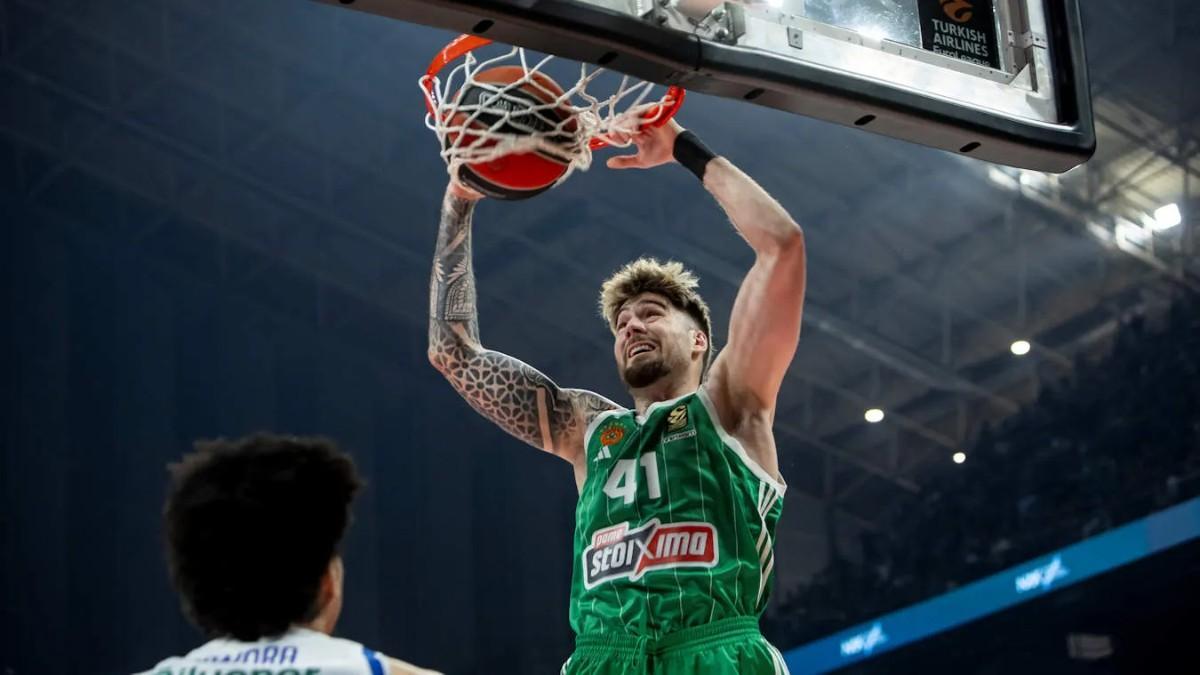 Juancho Hernangómez, en el primer partido del playoff Euroliga ante Anadolu Efes
