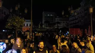 Un apagón deja sin luz a varios barrios de Córdoba en el arranque del encendido de la Navidad
