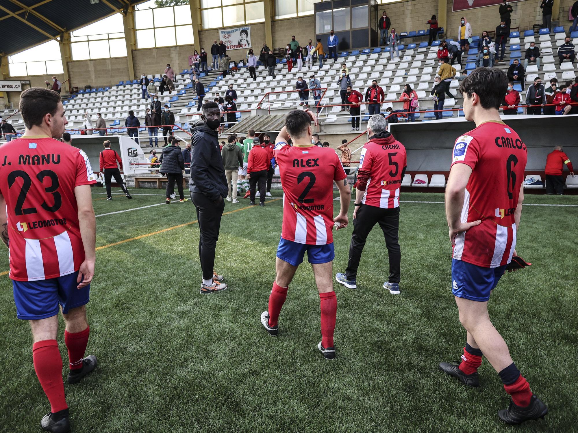 Las mejores imágenes de la jornada de Tercera: Avilés y Llanes, a por la última plaza en Segunda RFEF