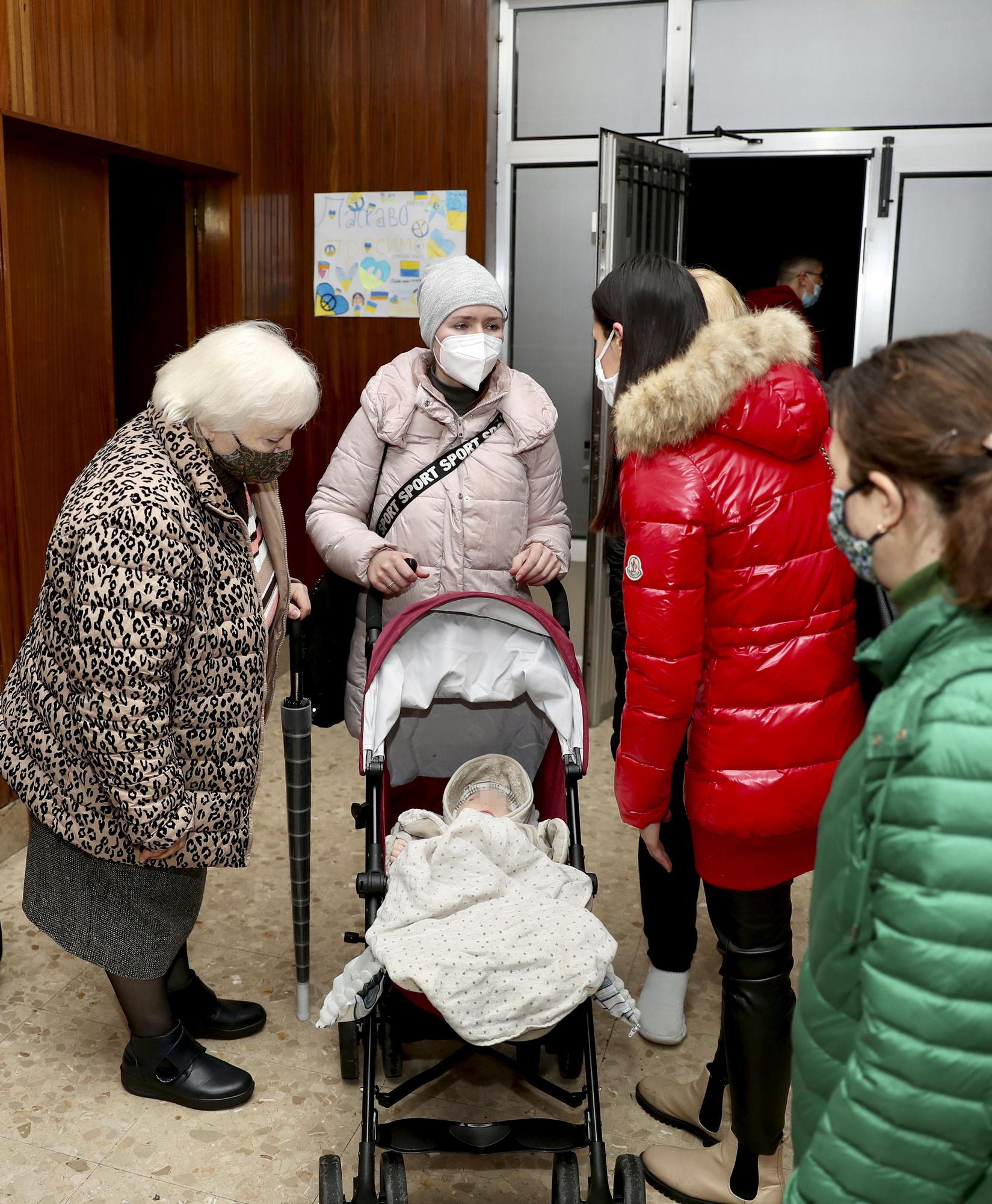 La llegada de los refugiados ucranianos al colegio San José de Sotrondio