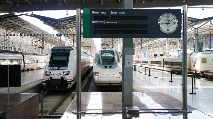 Suspendidos todos los servicios ferroviarios en Málaga por las fuertes lluvias