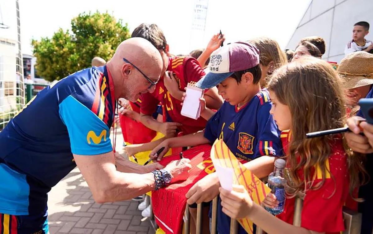 El entrenador del equipo español, Luis de la Fuente