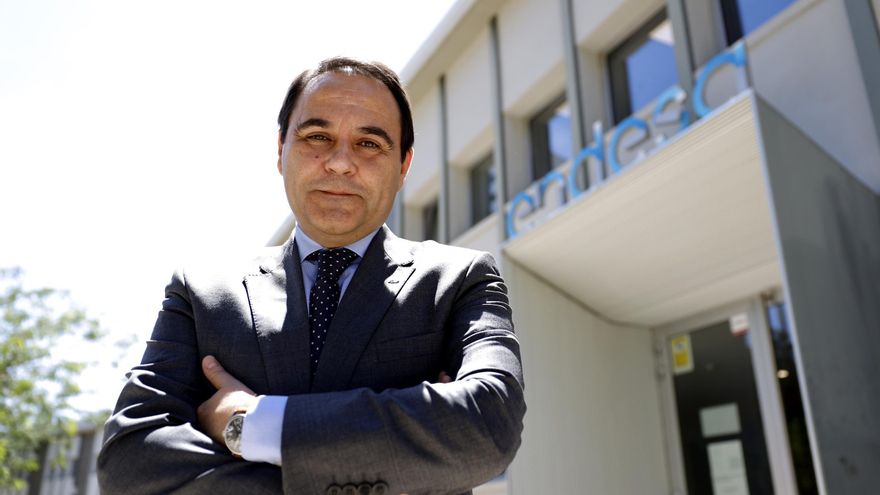 Ramón White: &quot;Quizás no satisfaga las expectativas de todos, pero el proyecto de Endesa no está parado&quot;